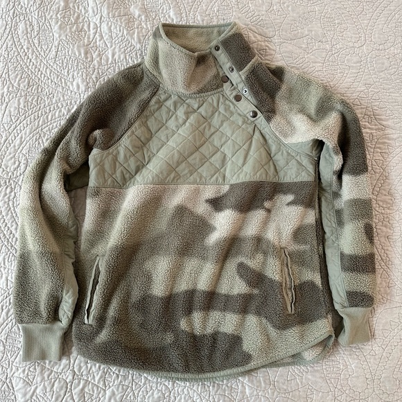 Abercrombie & Fitch Fleece Pullover - Picture 1 of 3